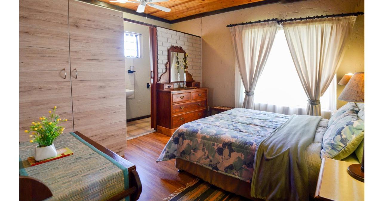 Palm Cottage - Colchester - 5Km From Elephant Park Dış mekan fotoğraf