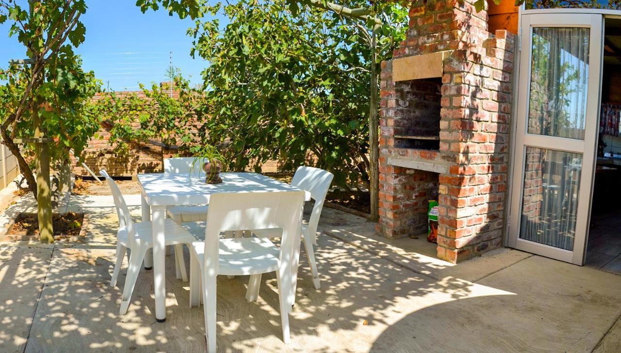 Palm Cottage - Colchester - 5Km From Elephant Park Dış mekan fotoğraf